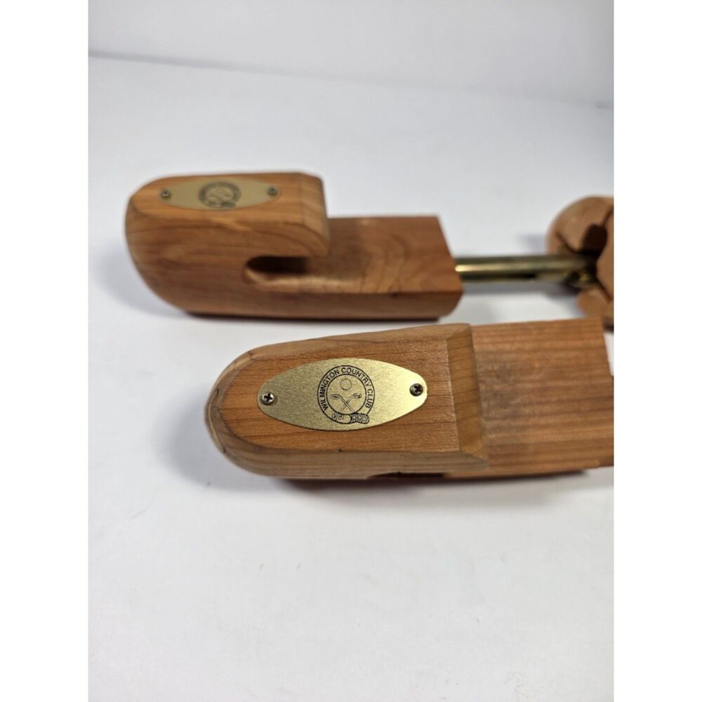 Vintage Wilmington Country Club Aromatic Cedar Shoe Trees Split Toe Mens Shapers - Picture 2 of 6